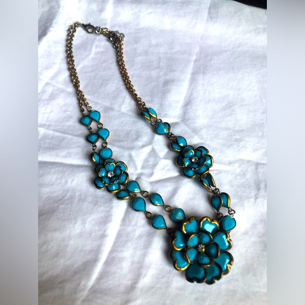 Turqouise Floral Statement Necklace - Picture 2 of 4
